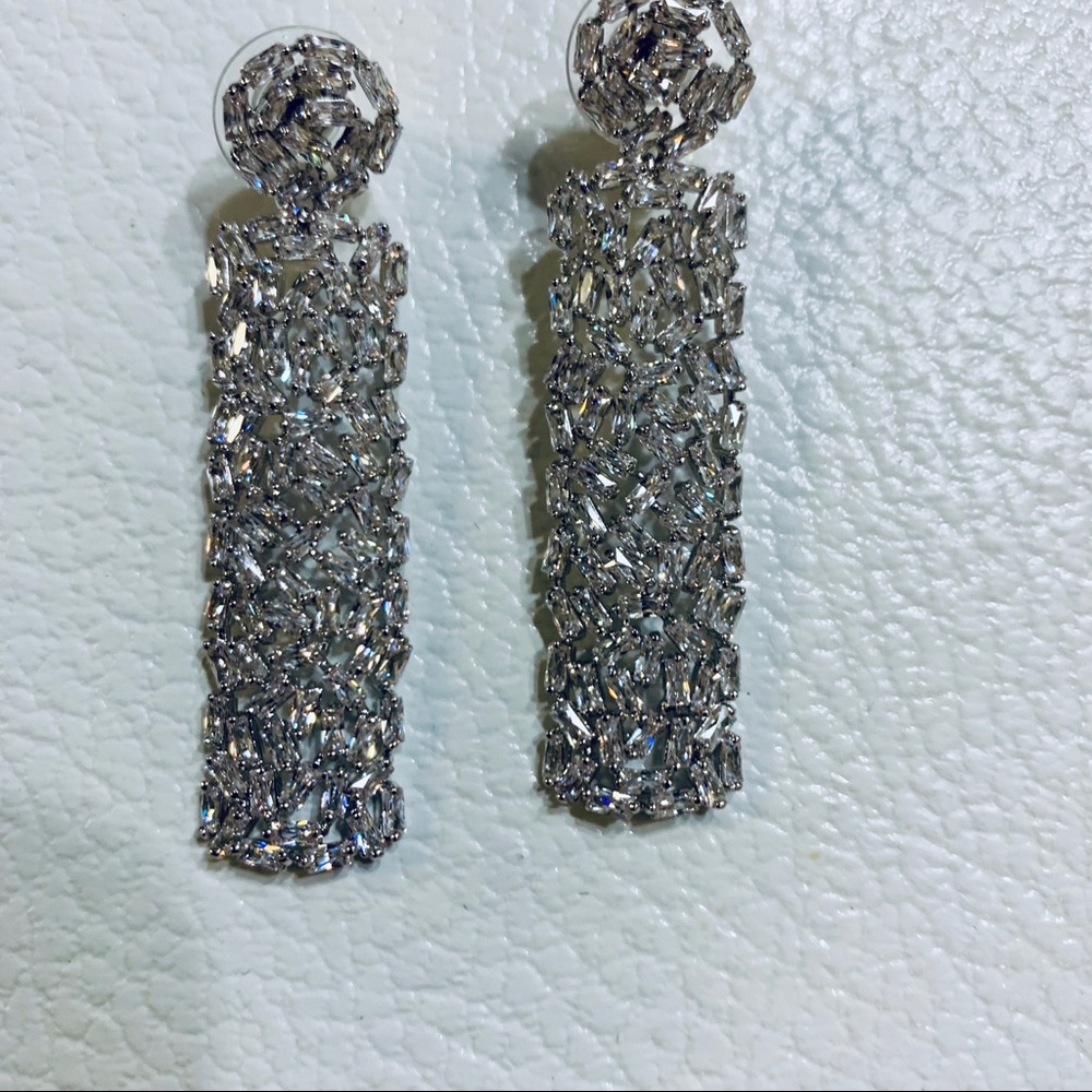 ♥️Price Firm♥️Fanc;y Drop Diamond AAA CZ Earrings